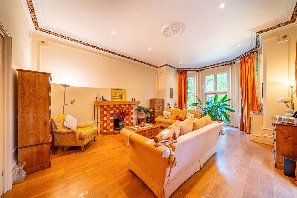 Additional image 5 of 6 bed detached house for saleCavendish Crescent North, The Park NG7