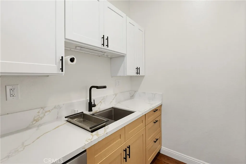 Additional image 12 of 8328 Regents Road Unit 1F, San Diego, CA 92122