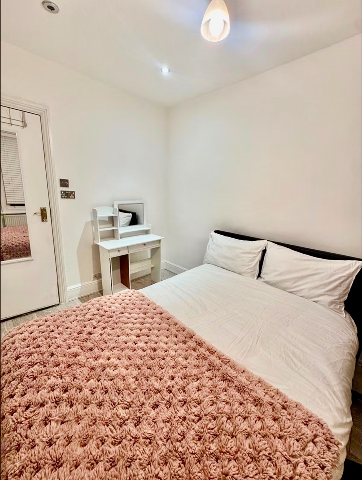 Additional image 3 of 1 Bed Flat, Top Floor Gaywood Street, SE1, N1 7GU