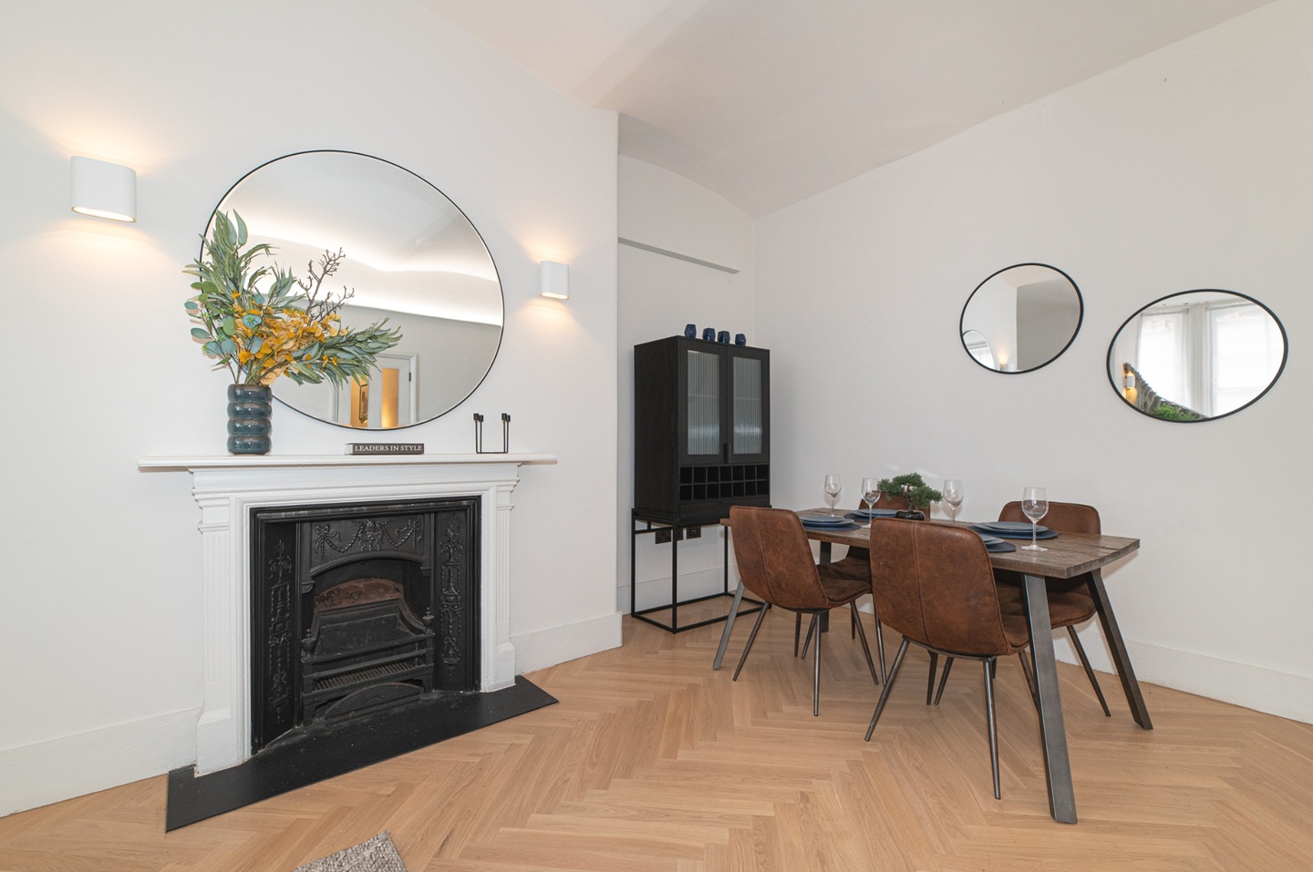 Additional image 12 of 2 Bed Flat, Albert Hall Mansions, SW7, N1 7GU