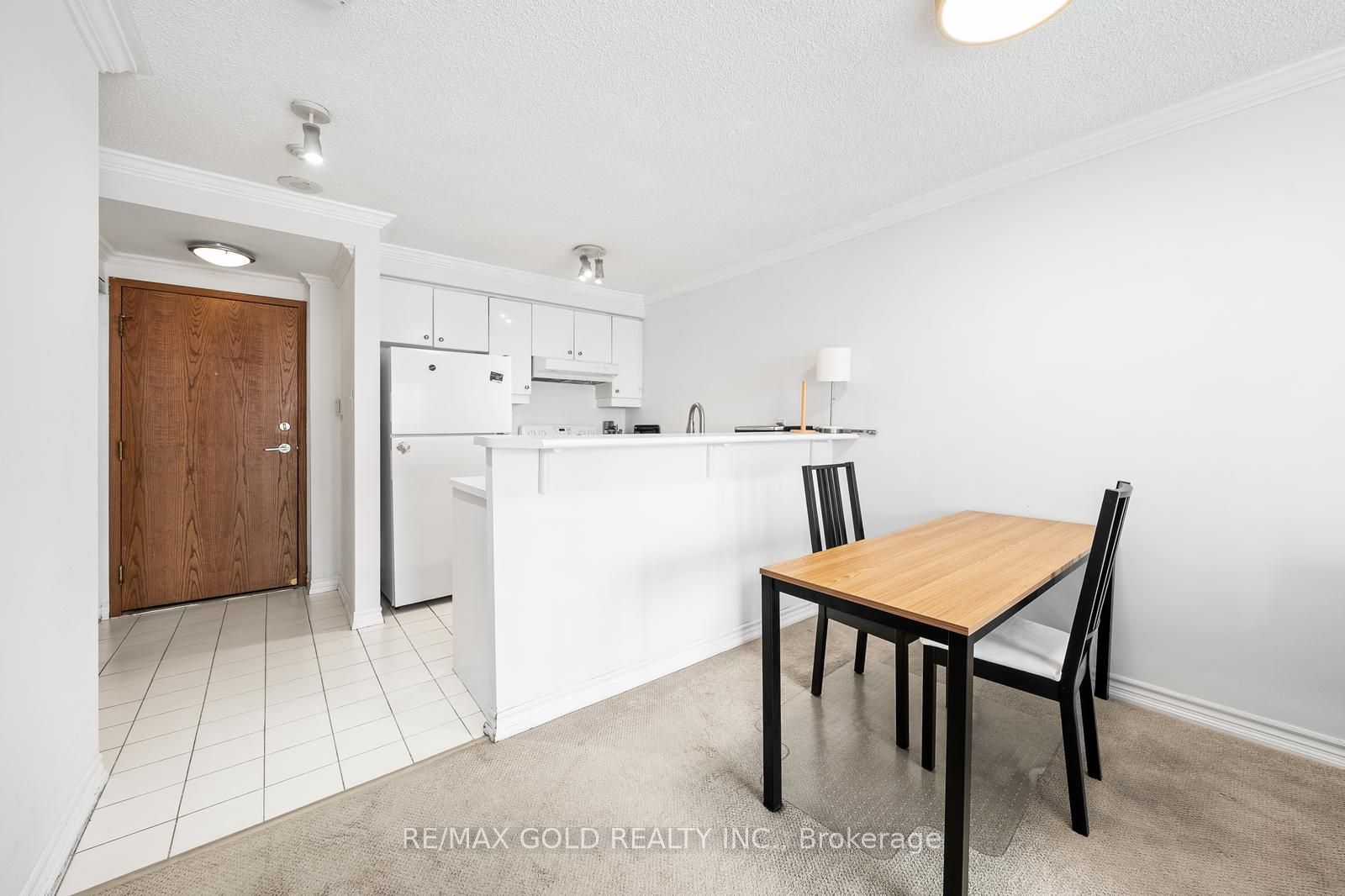 Additional image 4 of 2710-10 Yonge Street, Toronto, ON, M5E 1R4