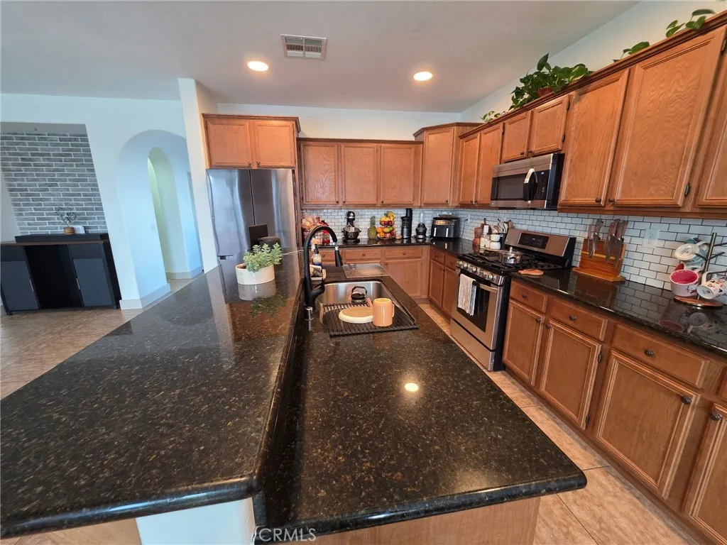 Additional image 49 of 15895 Green Acres Court, Victorville, CA 92394