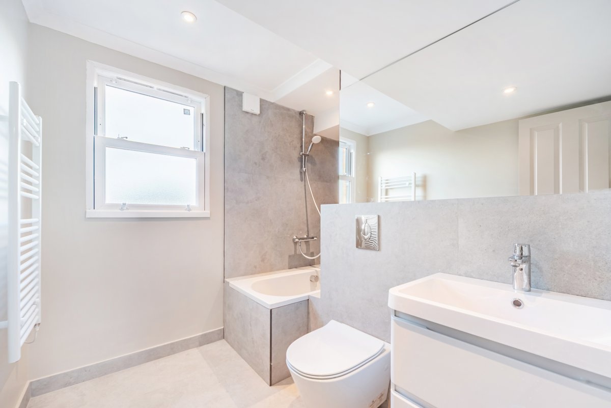 Additional image 9 of 3 Bed Flat, Redburn Street, SW3, N1 7GU