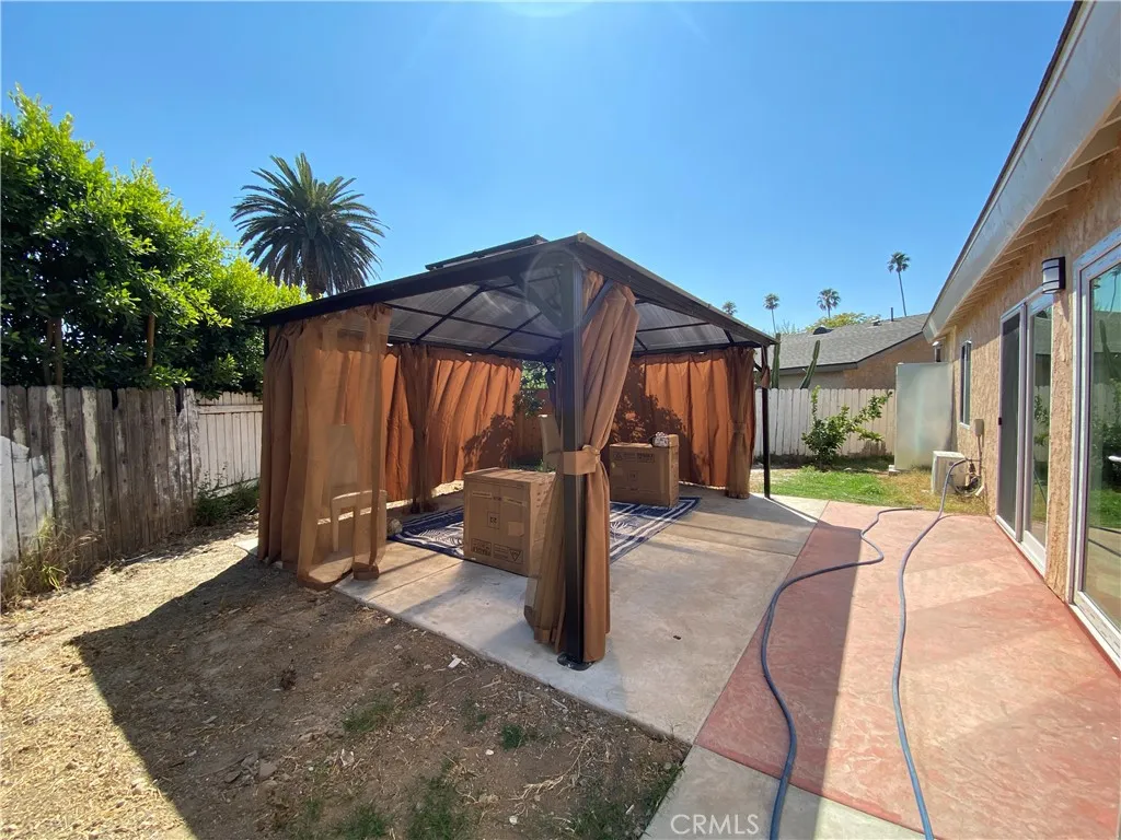 Additional image 2 of 1106 Eucalyptus Ln, Pasadena, CA 91103