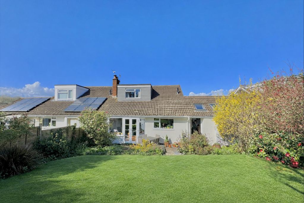 Additional image 40 of 4 bed property for saleSpacious & Airy Dormer Bungalow, Birch Avenue, Clevedon BS21