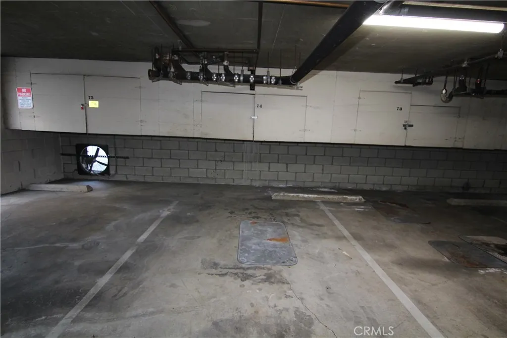 955 E 3rd St Unit 204, Long Beach, CA 90802