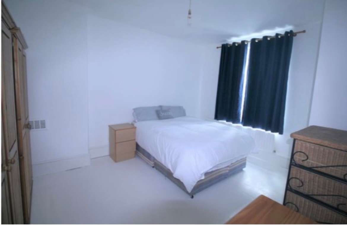 3 Bed Flat, Kennington Oval, SE11, N1 7GU