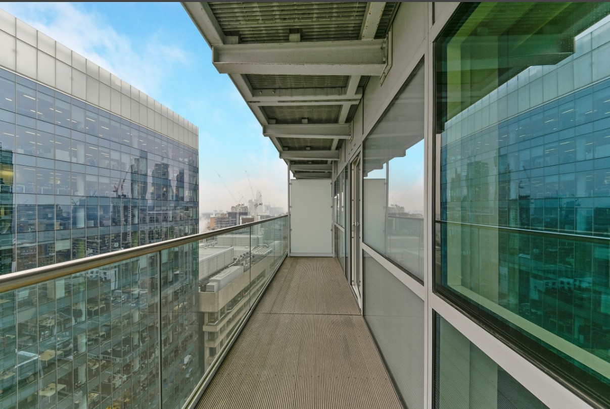 Additional image 8 of 2 Bed Flat, Whitechapel High St, E1, N1 7GU