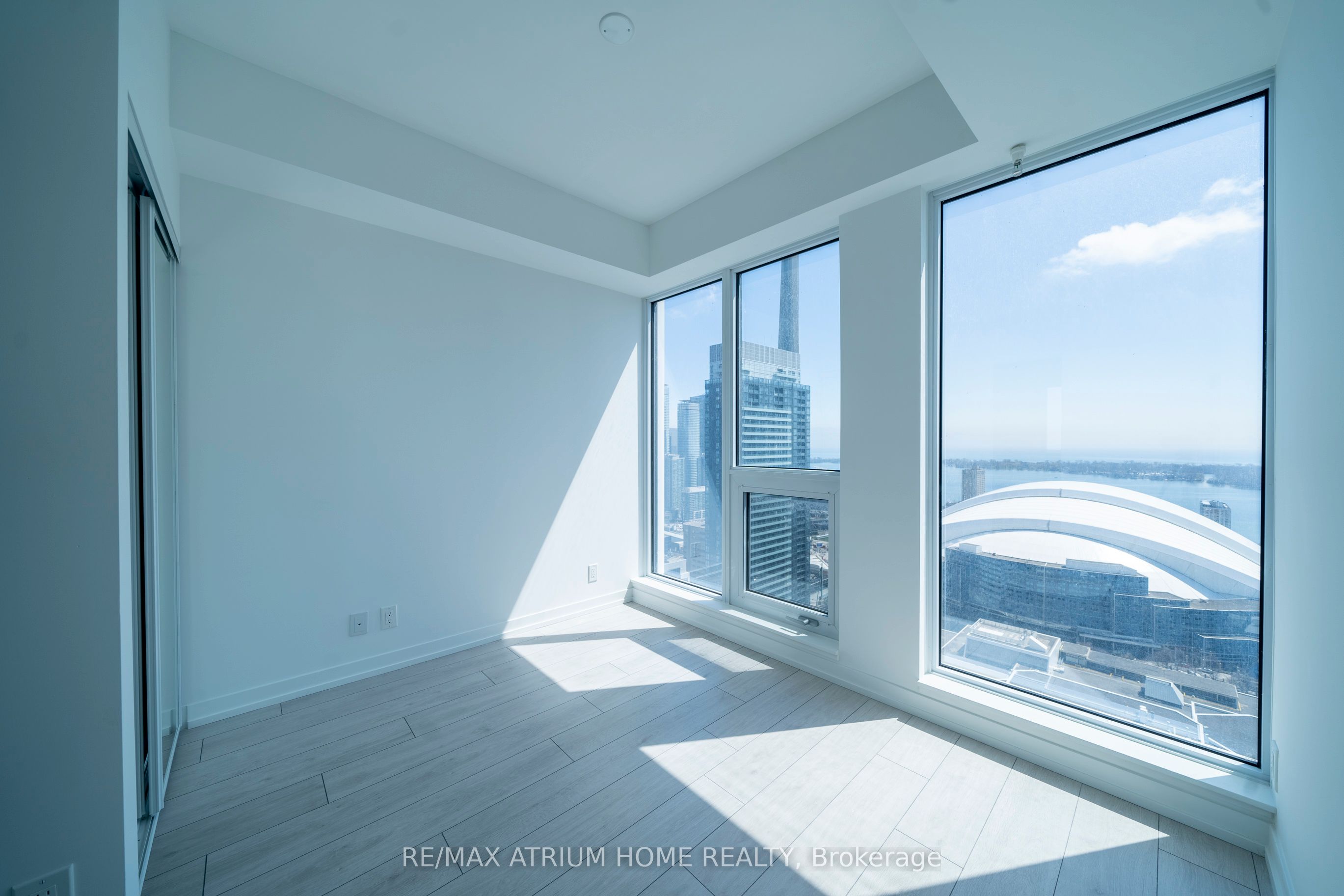 Additional image 2 of 4212-55 Mercer Street, Toronto, ON, M5V 0W4