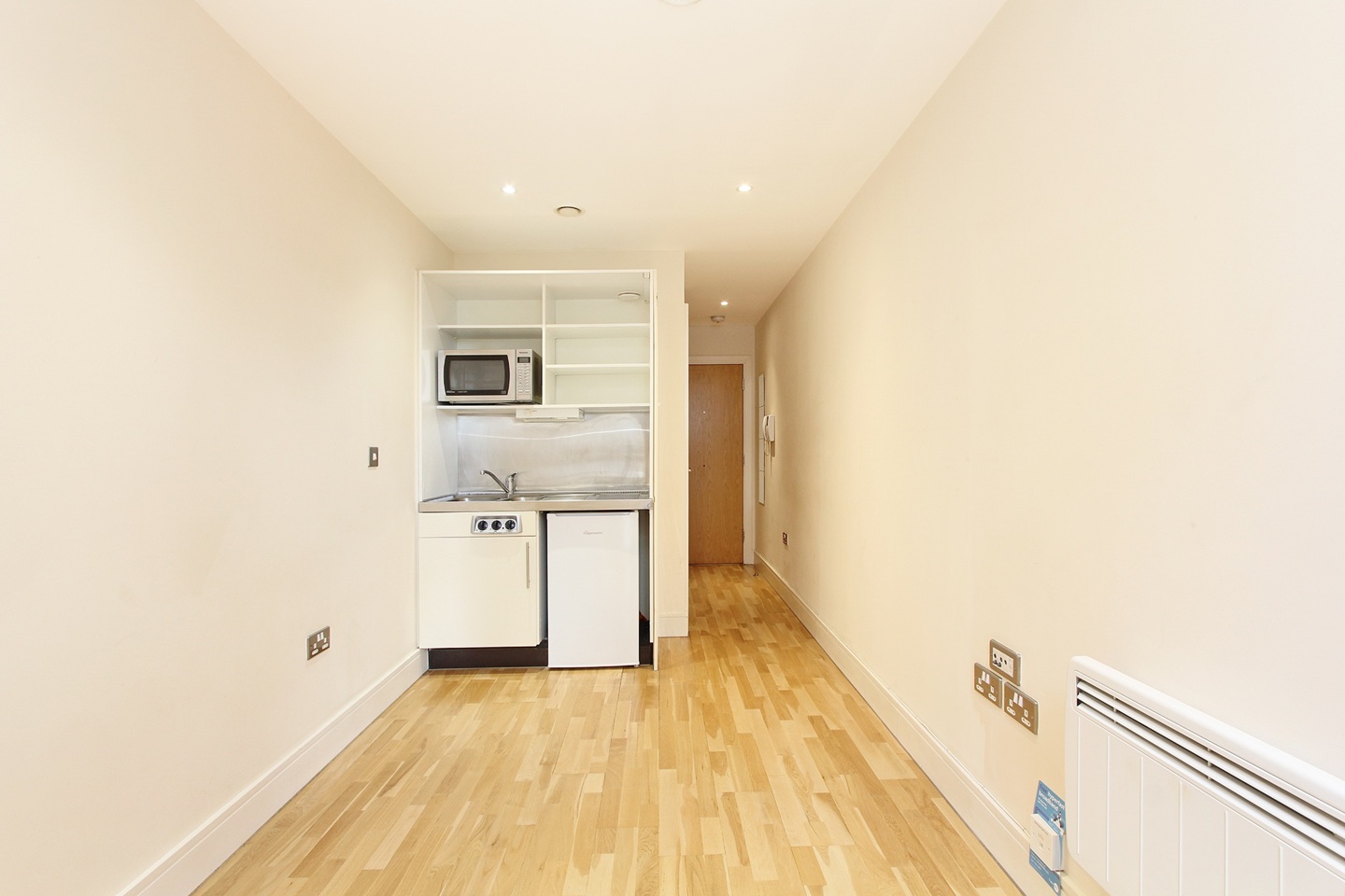 Additional image 4 of Studio Flat, Great Suffolk Street, SE1, N1 7GU