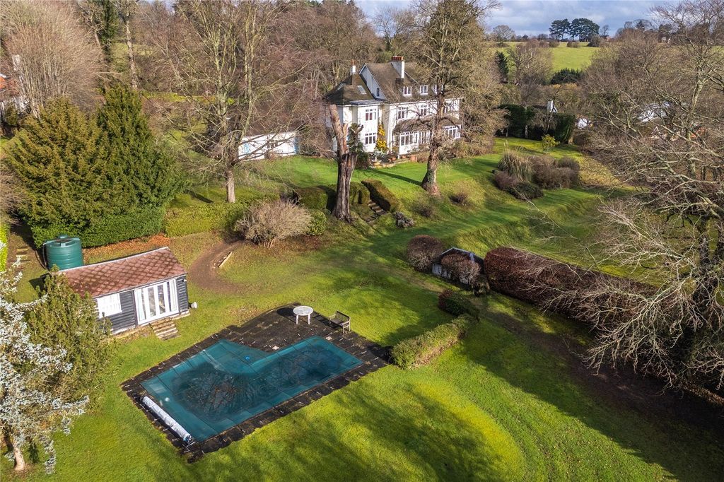 Additional image 13 of 9 bed detached house for saleGillotts Lane, Harpsden, Henley-On-Thames, Oxfordshire RG9