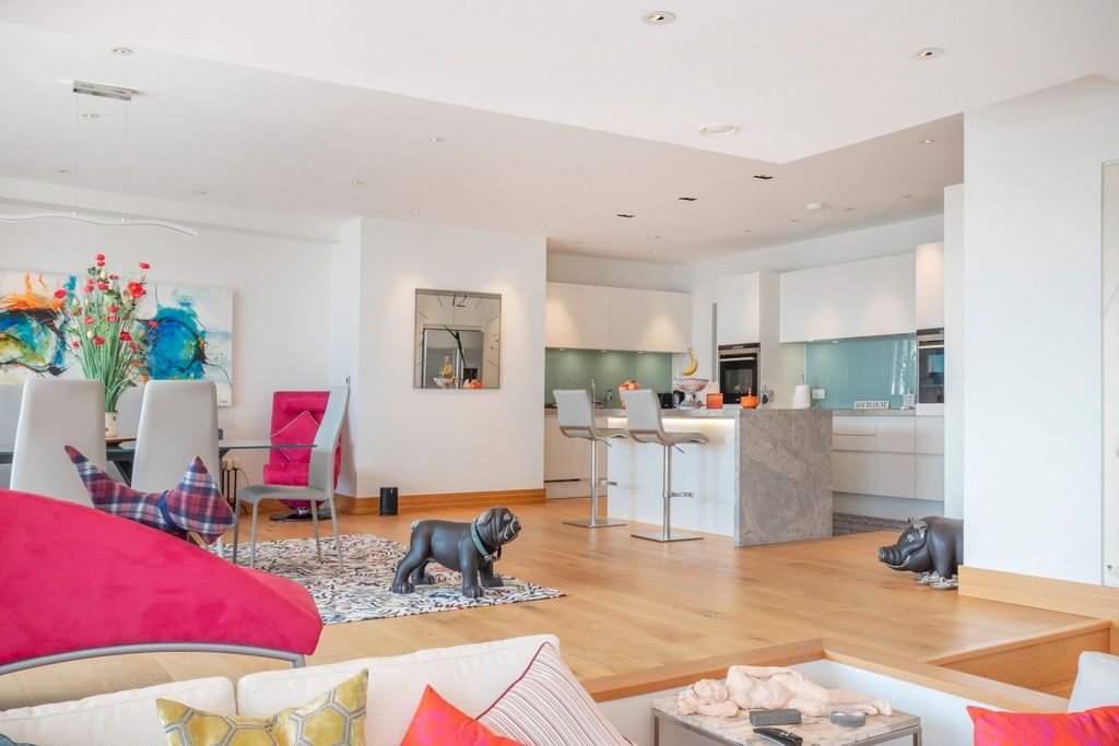 Additional image 9 of 3 bed flat for saleGeorge Road, St. Peter Port, Guernsey GY1