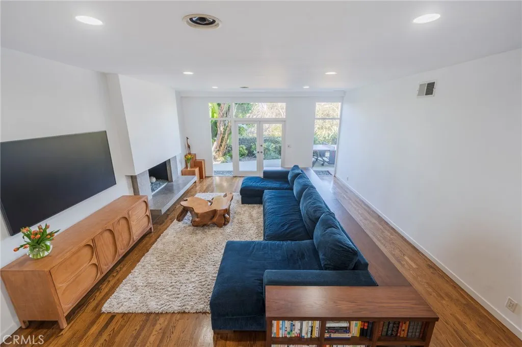 Additional image 50 of 2404 Laurel Avenue, Manhattan Beach, CA 90266