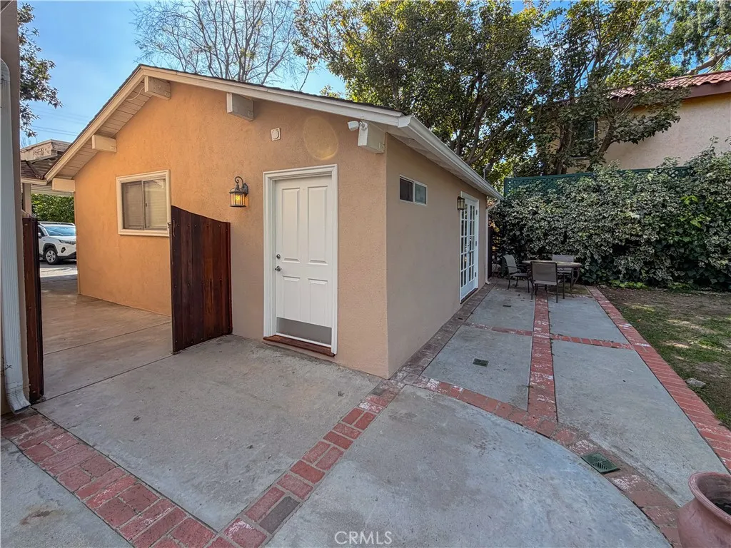 13459 Erwin Street, Valley Glen, CA 91401