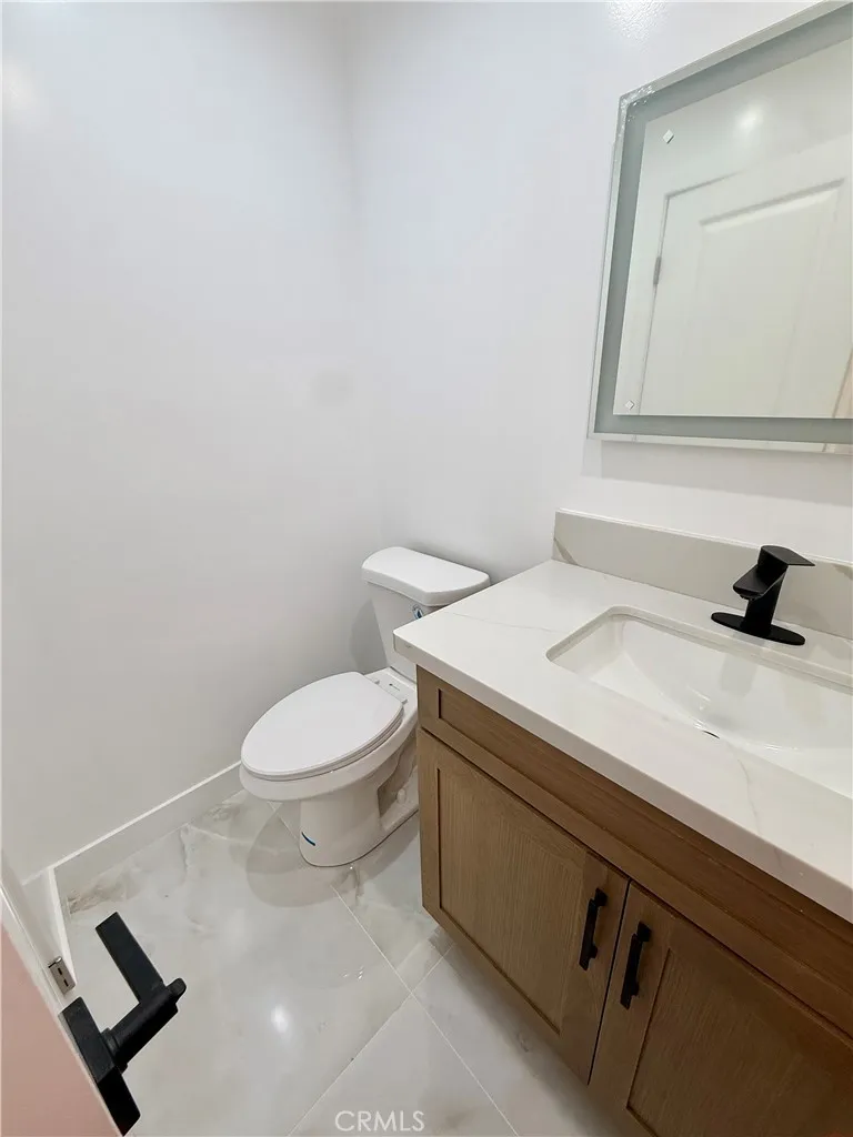 Additional image 18 of 20407 Strathern St Unit 20411, Winnetka, CA 91306