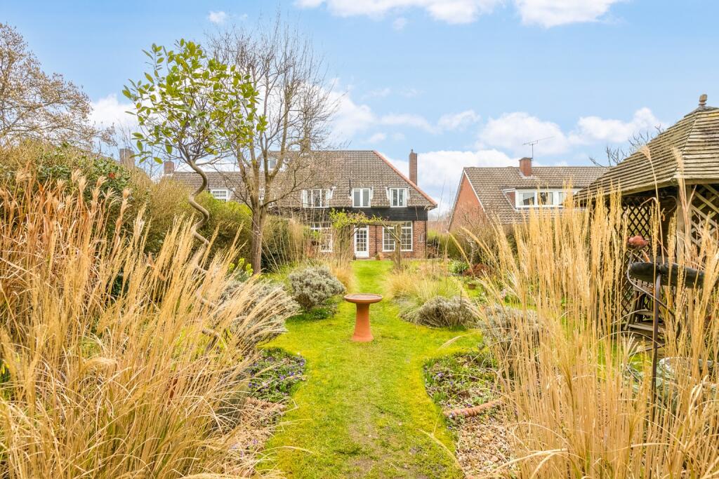 Additional image 26 of Coneydale, Welwyn Garden City, Hertfordshire, AL8