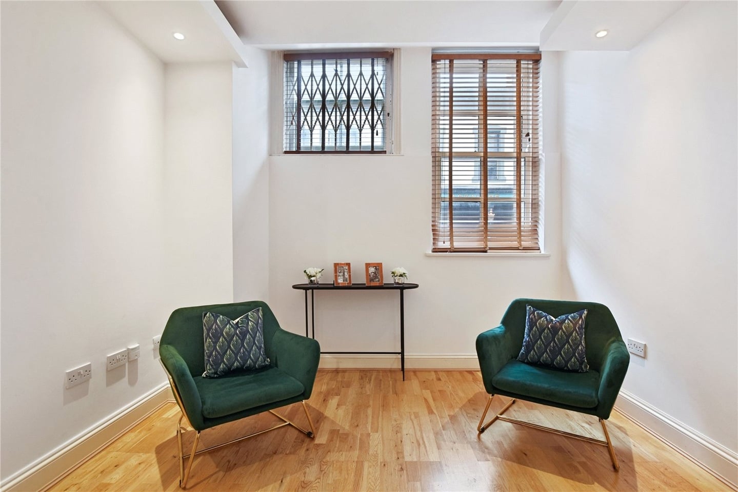 Additional image 3 of 1 Bed Flat, Weymouth Mews, W1G, N1 7GU