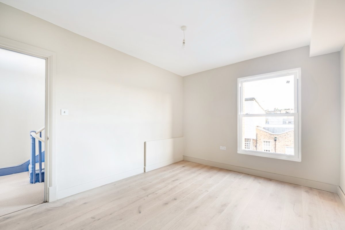 Additional image 10 of 3 Bed Flat, Redburn Street, SW3, N1 7GU