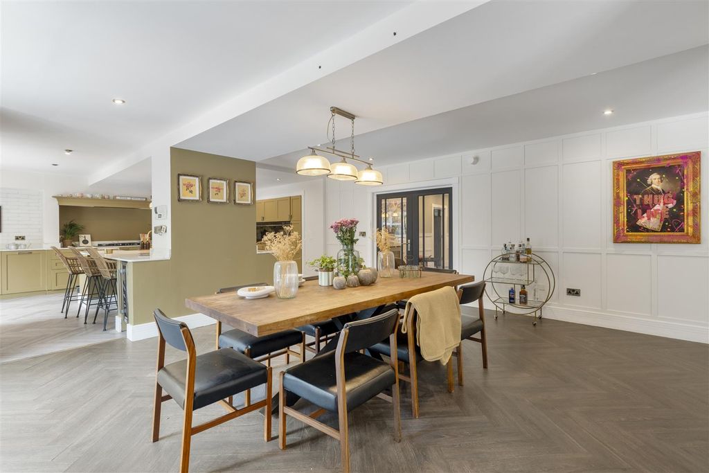 Additional image 21 of 7 bed property for saleLovelace Avenue, Solihull B91