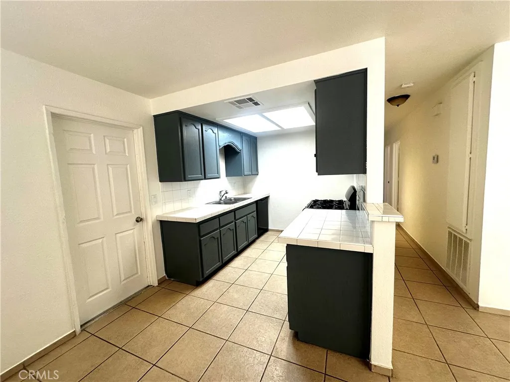 Additional image 5 of 10918 Maya Street, Adelanto, CA 92301