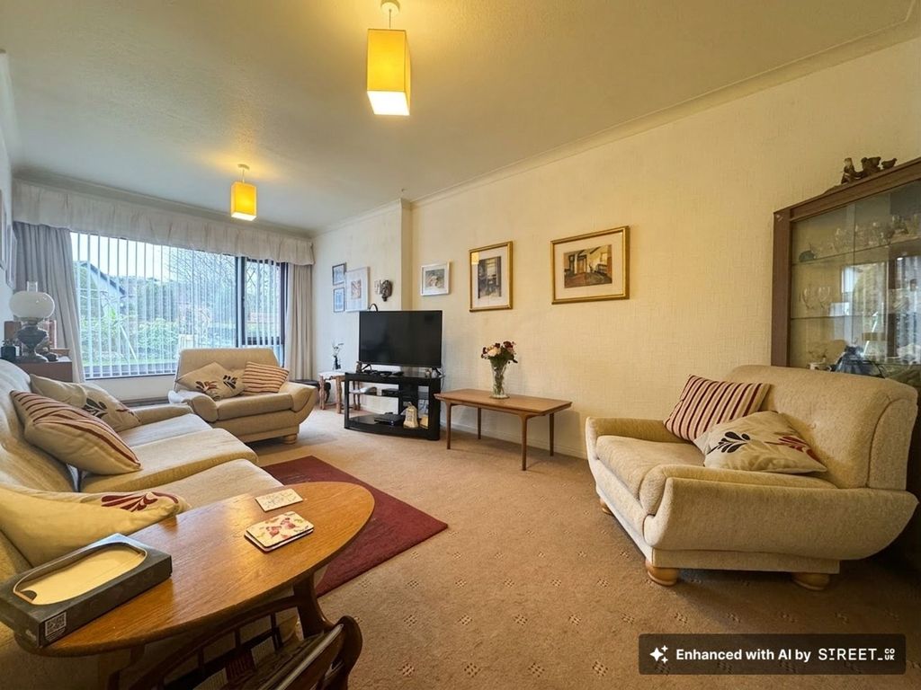 Additional image 2 of 3 bed flat for saleGlensharragh Gardens, Belfast BT6