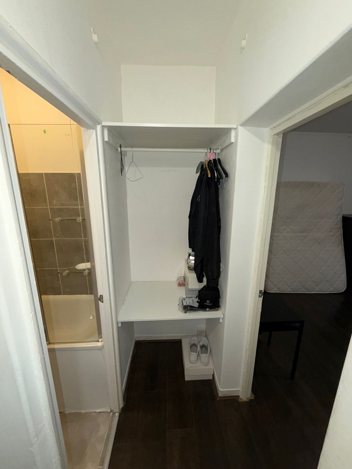 Additional image 9 of Studio Flat, Aylesford House, SE1, N1 7GU