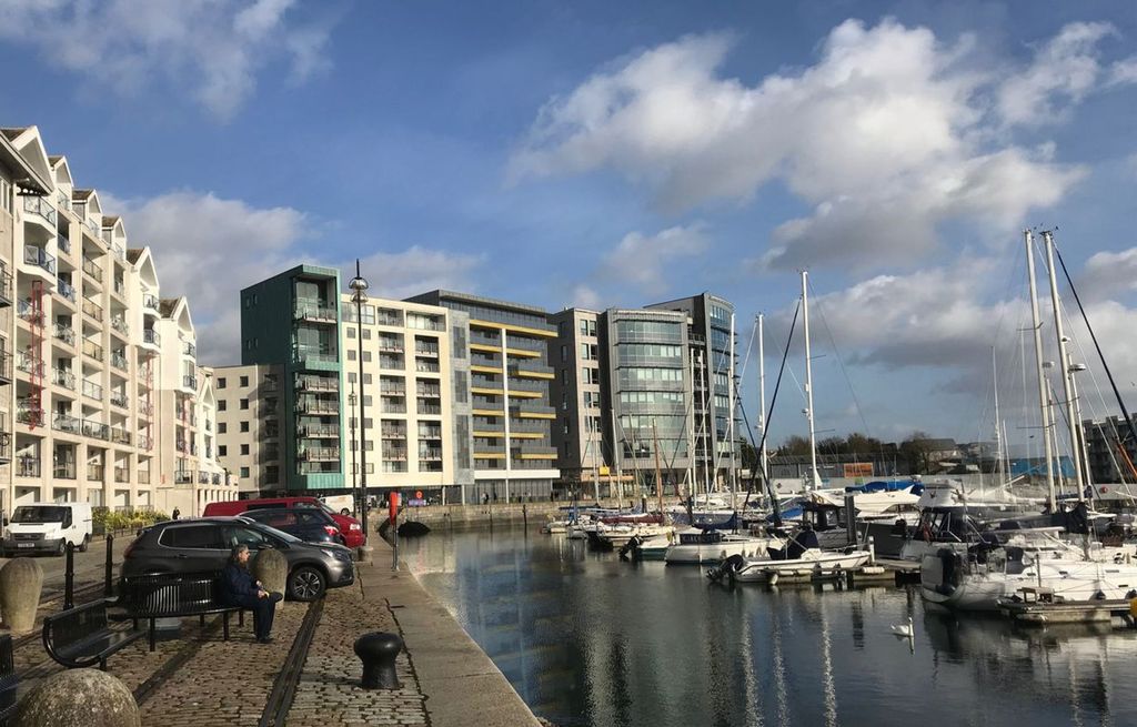 3 bed flat for saleHarbour Arch Quay, Sutton Harbour, Plymouth. PL4 photo 2
