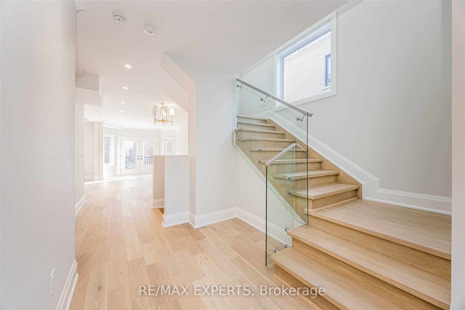 Additional image 2 of 55 Muir Avenue, Toronto, ON, M9L 1H5
