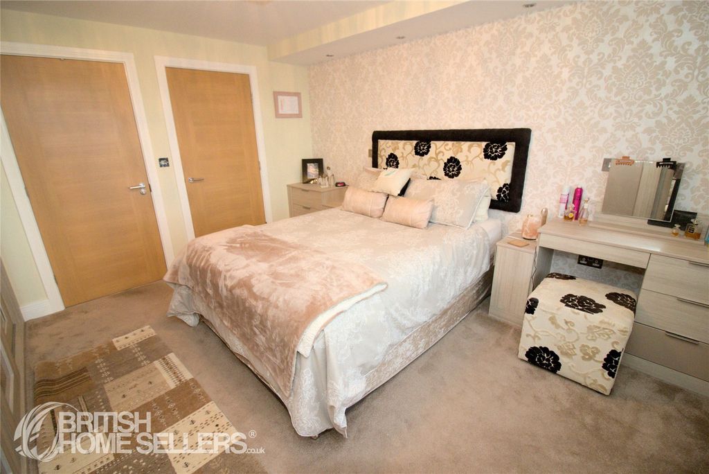 Additional image 13 of 2 bed flat for saleVictory Boulevard, Lytham St. Annes, Lancashire FY8