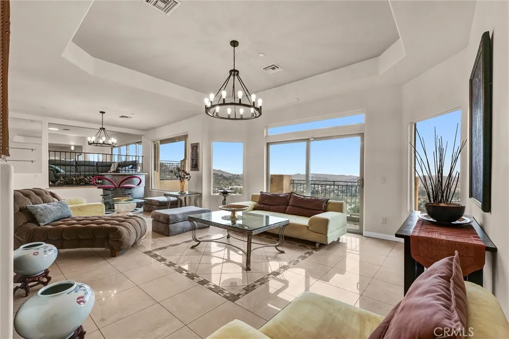 Additional image 8 of 876 Harrington Rd, Glendale, CA 91207