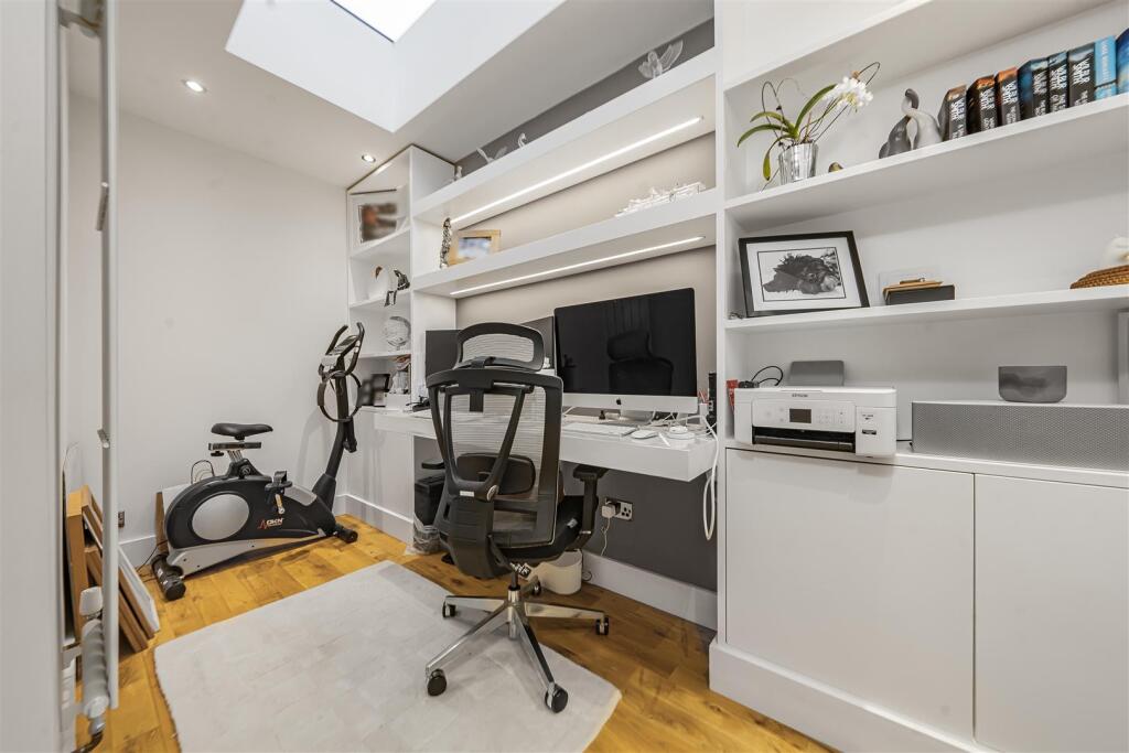 Additional image 9 of Radlett Road, Frogmore, St. Albans