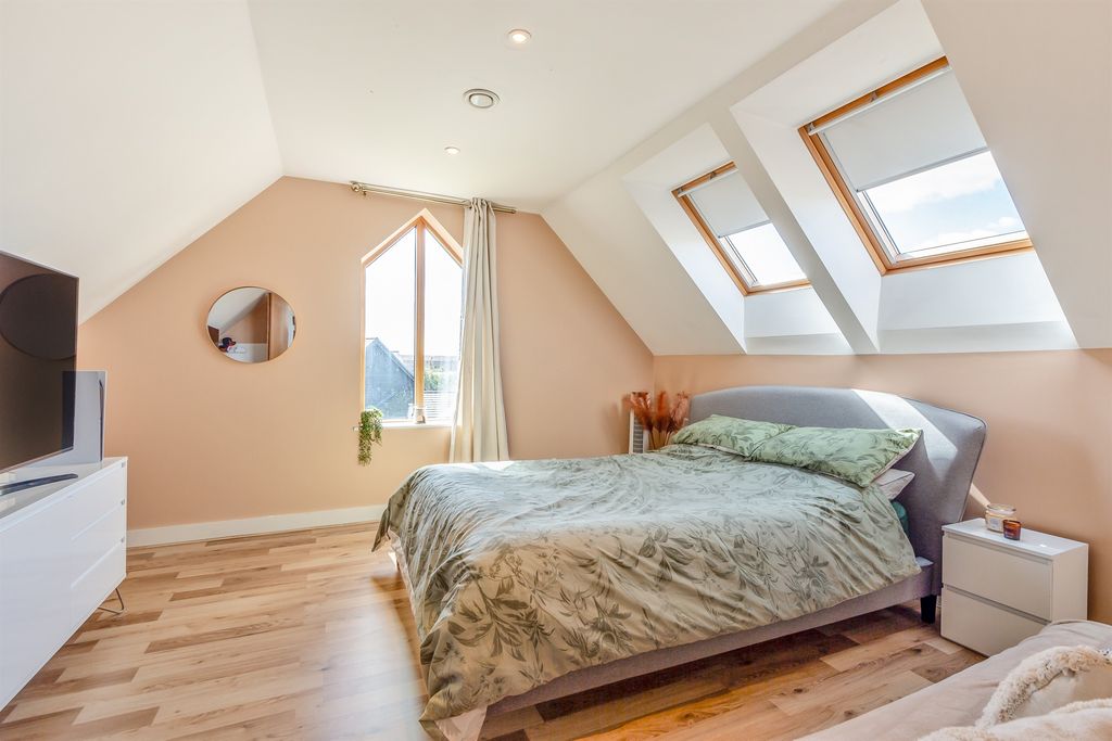 Additional image 12 of 7 bed detached house for saleWinsor Crescent, Hampton Vale, Peterborough PE7