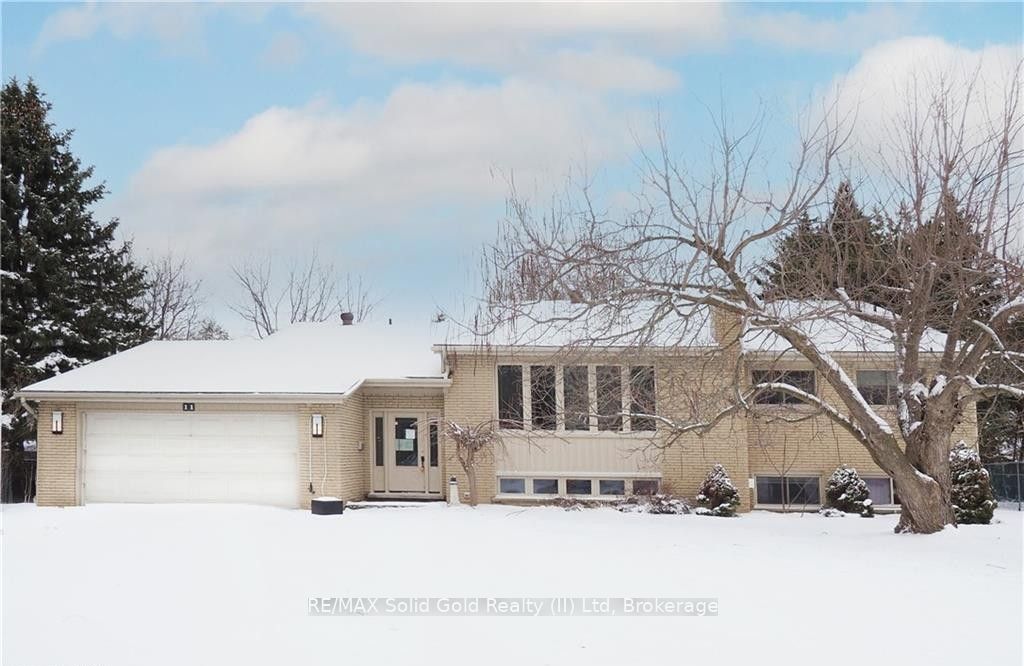 11 Norbert Street, Kitchener, ON, N2K 1E5