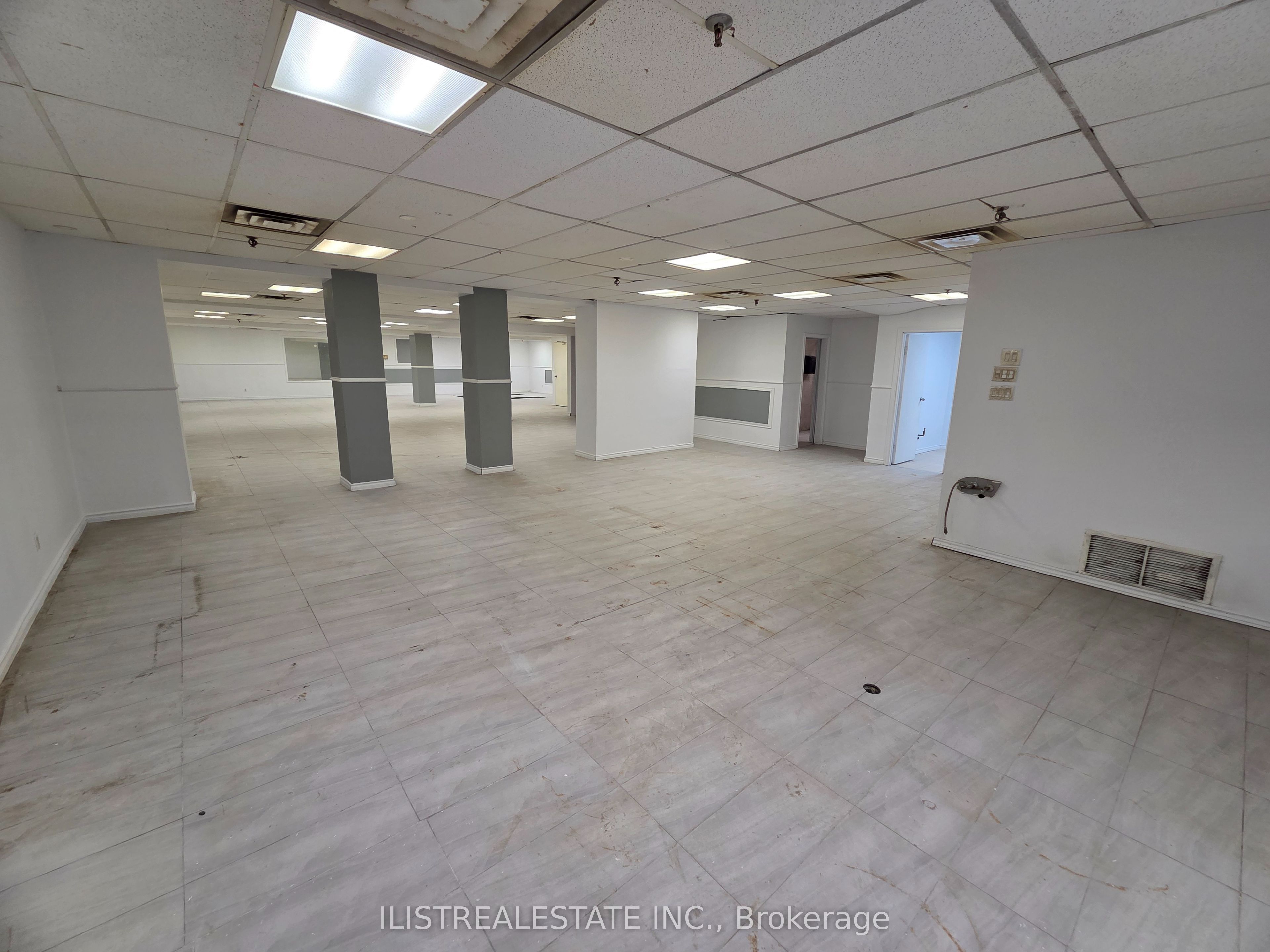 Basement Uni-433 Comstock Road, Toronto, ON, M1L 2H4