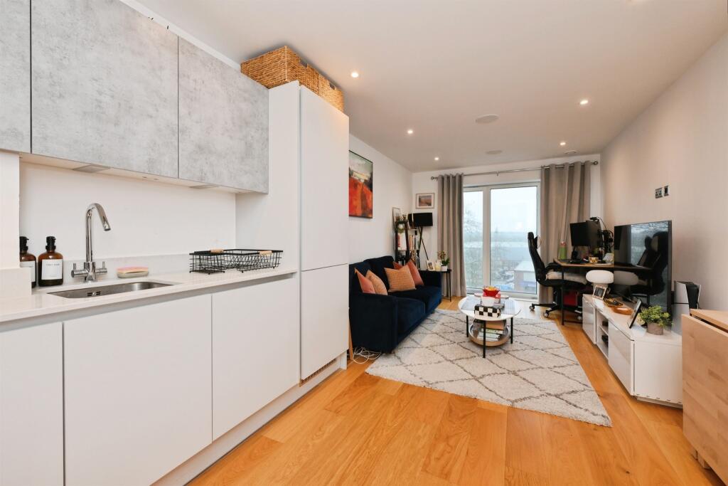 Additional image 5 of Bridge Road East, Welwyn Garden City