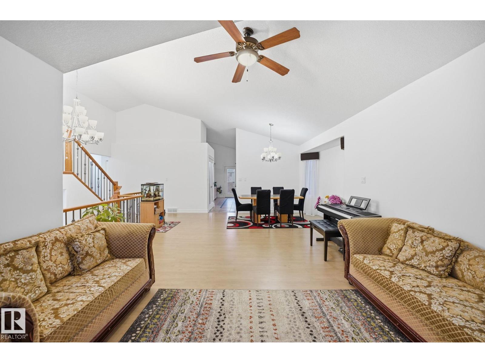Additional image 3 of 1324 70 Street SW, Edmonton, AB, T6X1K9
