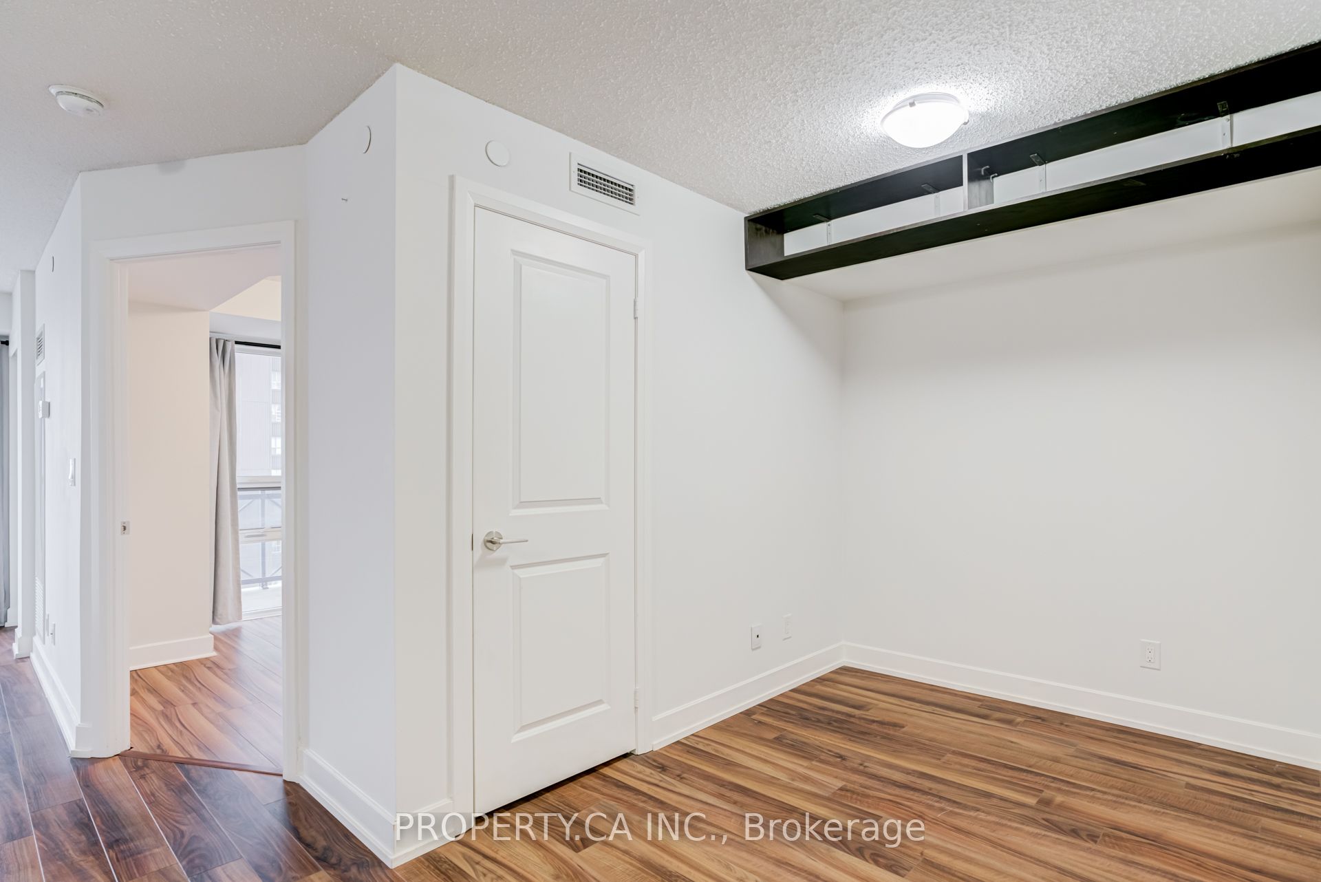 Additional image 6 of 1109-6 Eva Road, Toronto, ON, M9C 4Z5