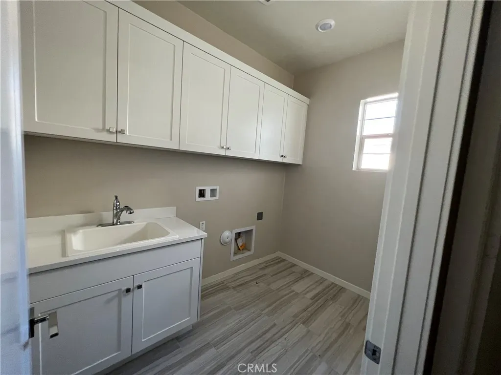 Additional image 13 of 110 Sculpture, Irvine, CA 92618