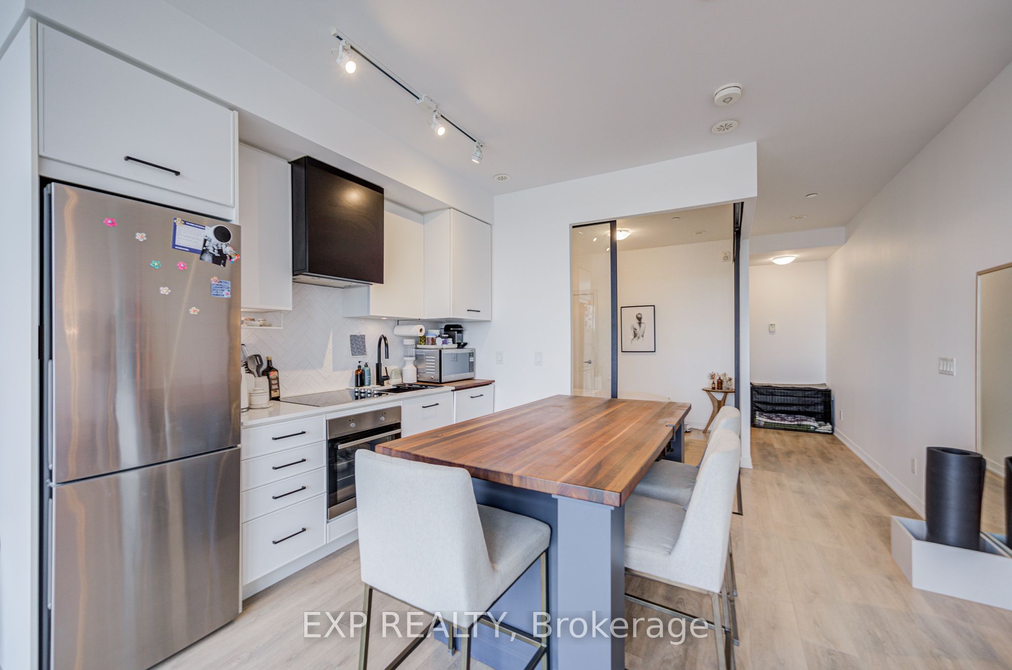 604-899 Queen Street E, Toronto, ON, M4M 0C8 photo 4