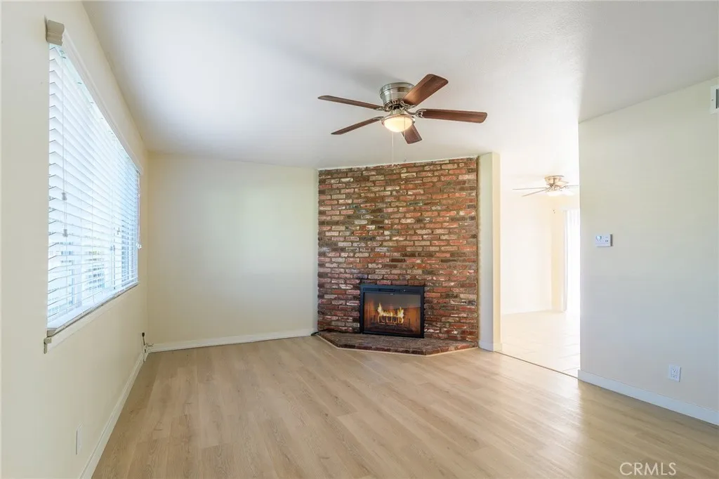 Additional image 8 of 9586 Cornwall Dr, Huntington Beach, CA 92646