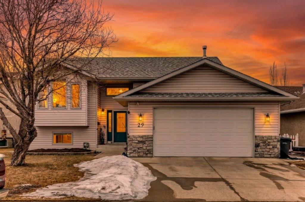 Additional image 2 of 29 Fern Glade Crescent, Sylvan Lake, AB, T4S 1Z6