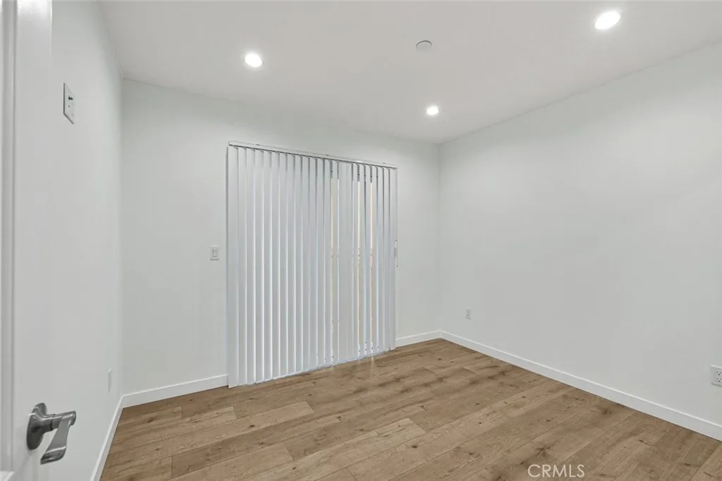 Additional image 29 of 569 E Cypress Avenue, Burbank, CA 91501