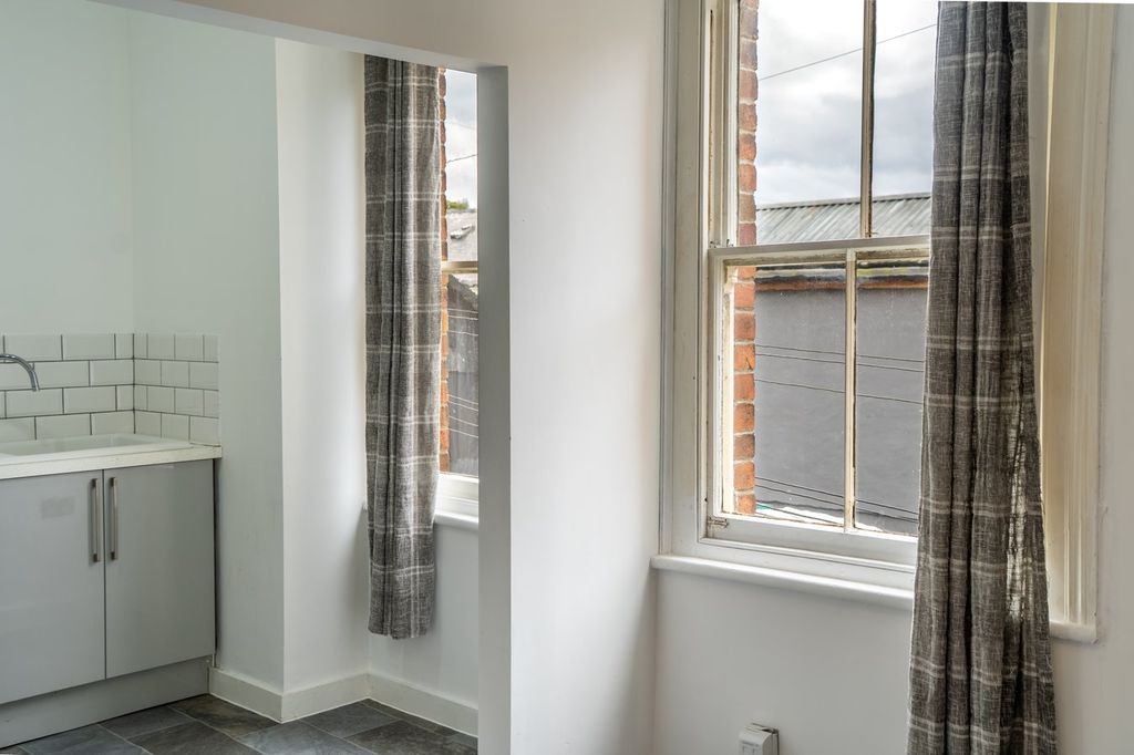 Additional image 6 of 1 bed flat for saleTemple Street, Llandrindod Wells LD1