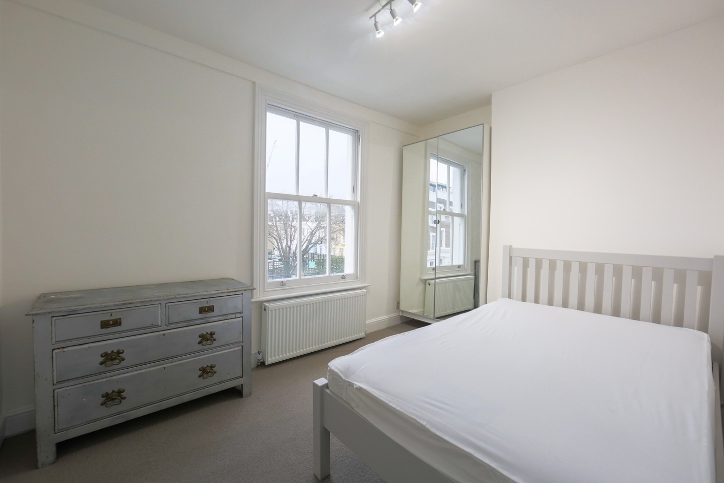 Additional image 2 of 4 Bed Flat, Hawley Road, NW1, N1 7GU