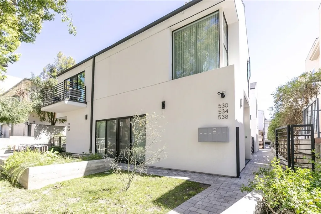 Additional image 3 of 534 E San Jose Avenue, Burbank, CA 91501