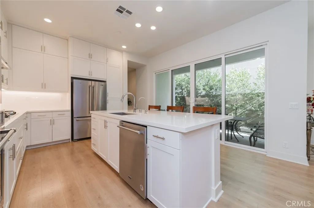 Additional image 44 of 119 Novel, Irvine, CA 92618