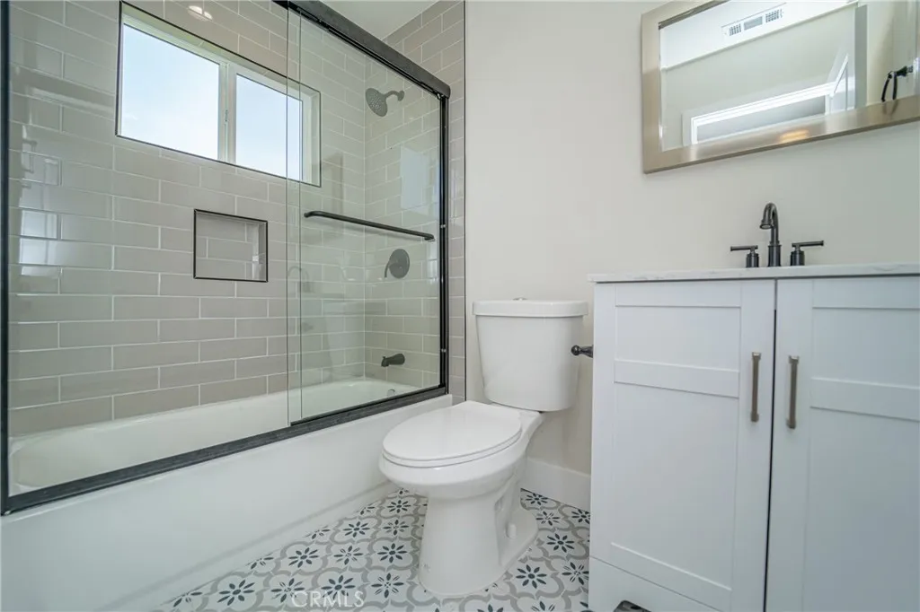 Additional image 50 of 7420 Hobart Blvd, Los Angeles, CA 90047