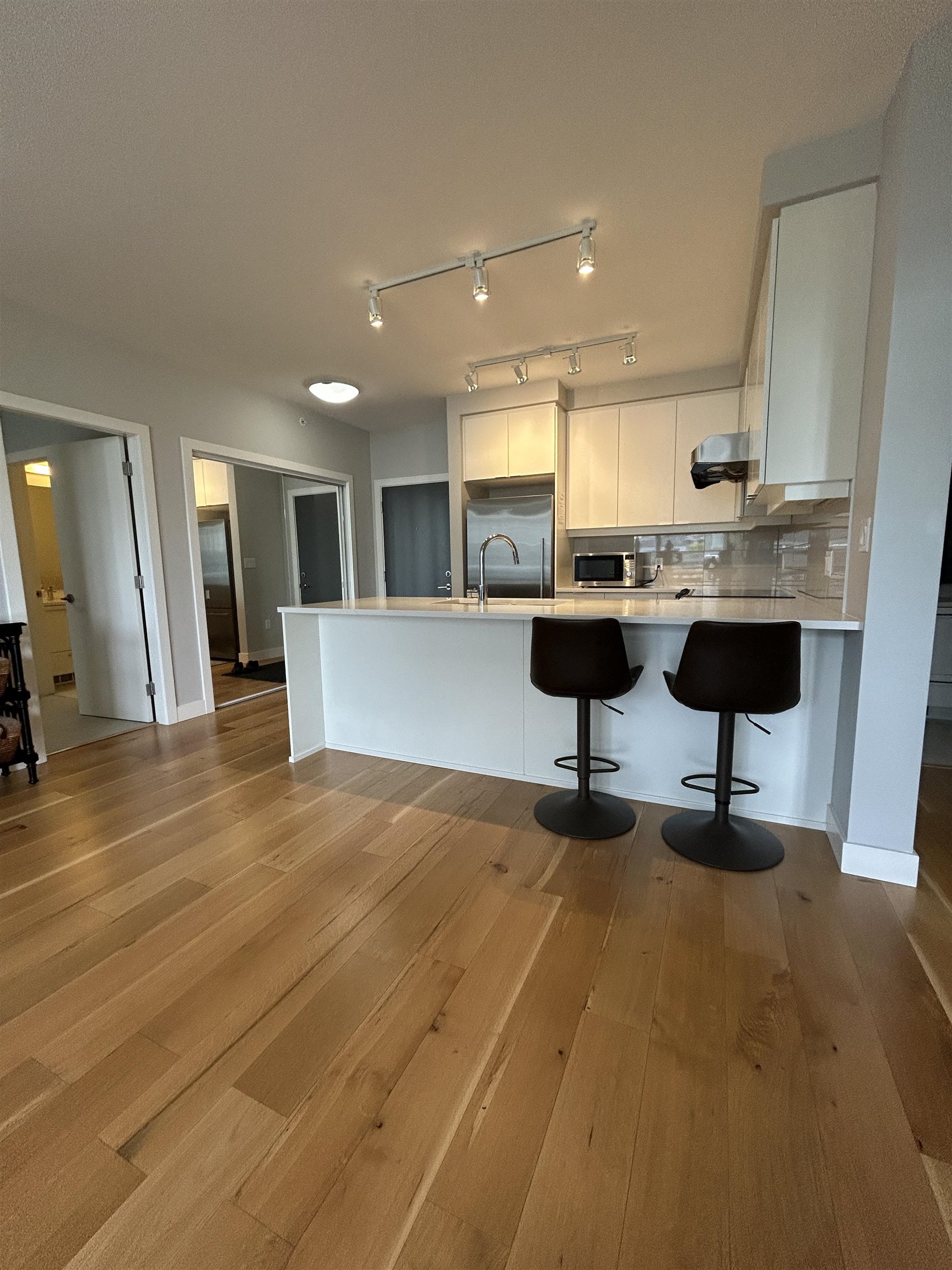 Additional image 5 of 518-9393 Tower Road, Burnaby, BC, V5A 0E2