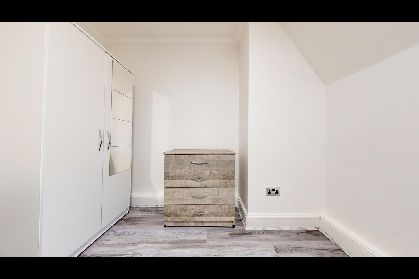 Additional image 8 of 3 Bed Flat, Levita House, NW1, N1 7GU