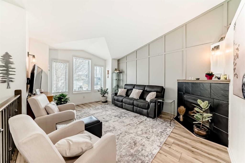 Additional image 4 of 29 Fern Glade Crescent, Sylvan Lake, AB, T4S 1Z6